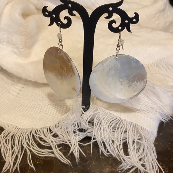 Abalone houndstooth pierced dangle earrings! NWT - Picture 3 of 7